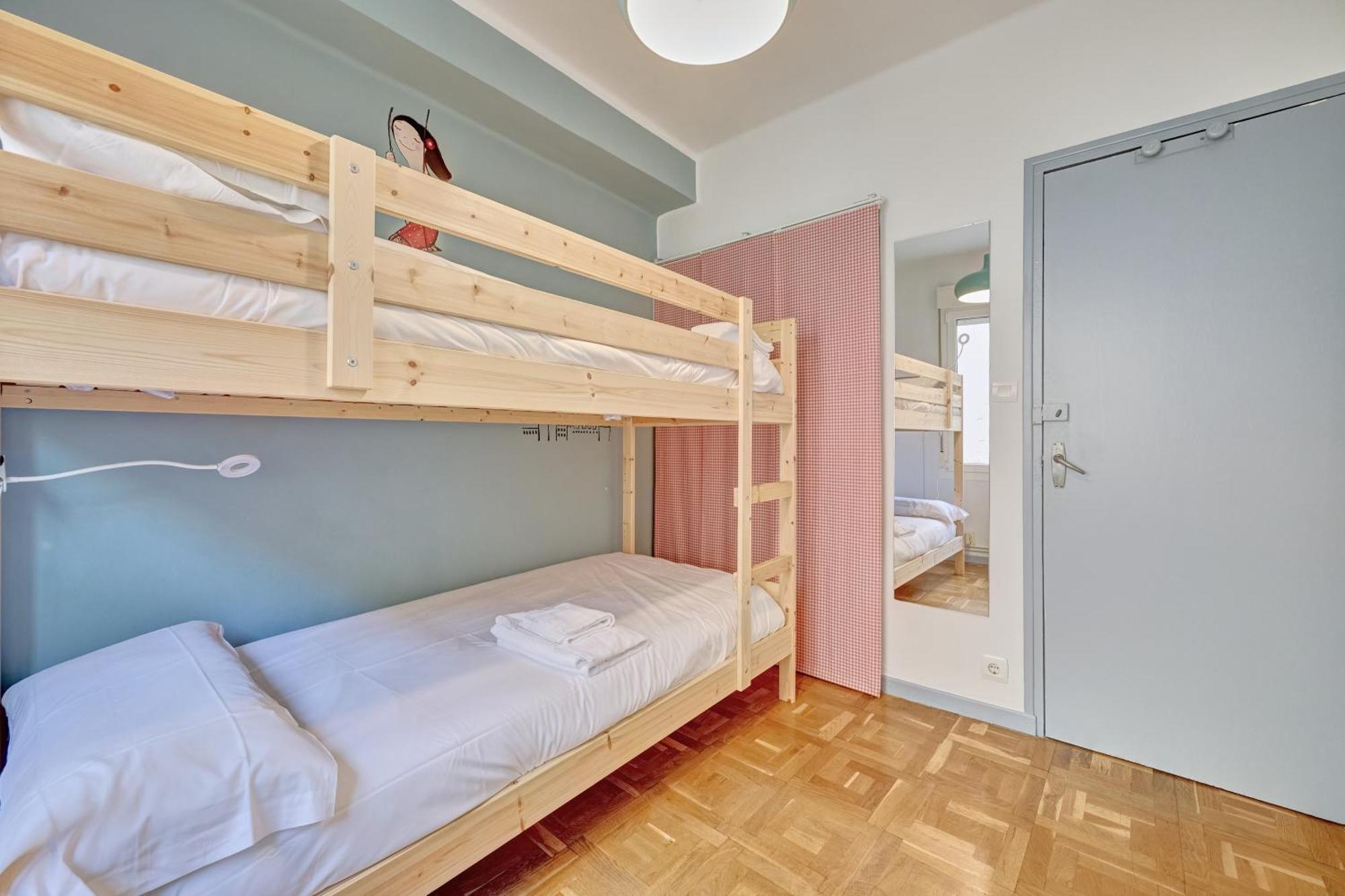 Dormitaleria Apartment ปัมโปลนา ภายนอก รูปภาพ
