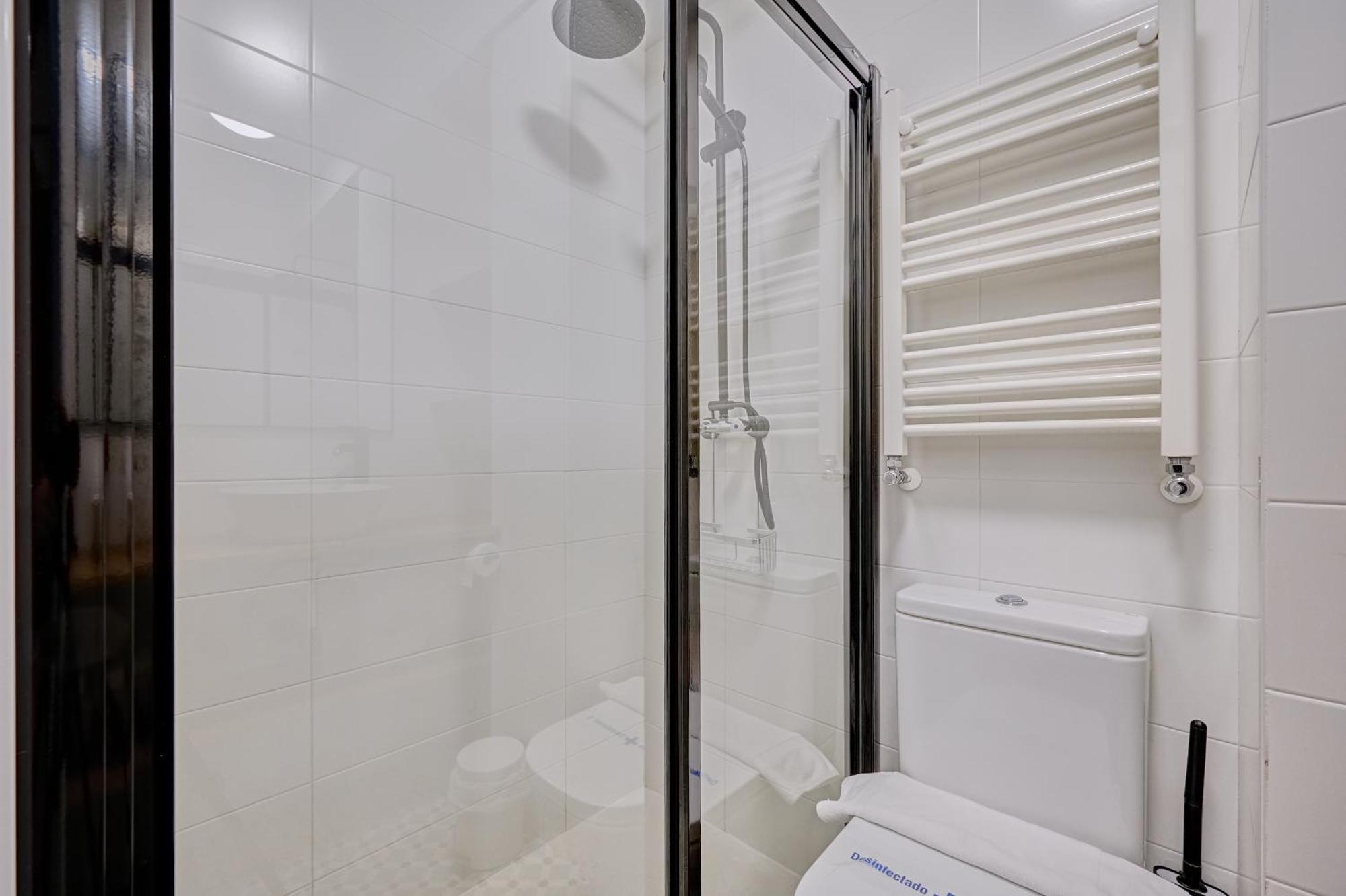 Dormitaleria Apartment ปัมโปลนา ภายนอก รูปภาพ